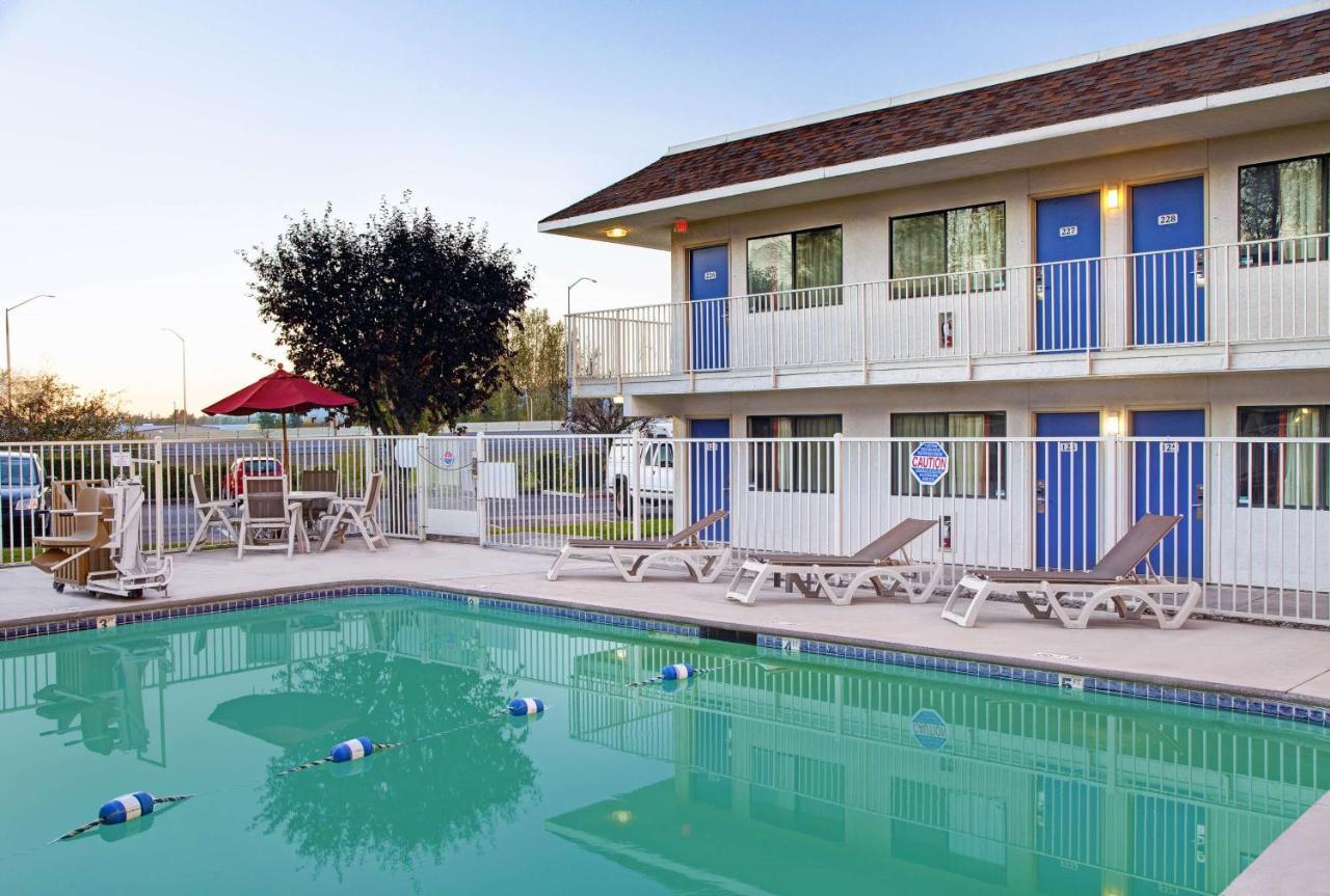 Hotel 6-troutdale, Or - Portland East 2*